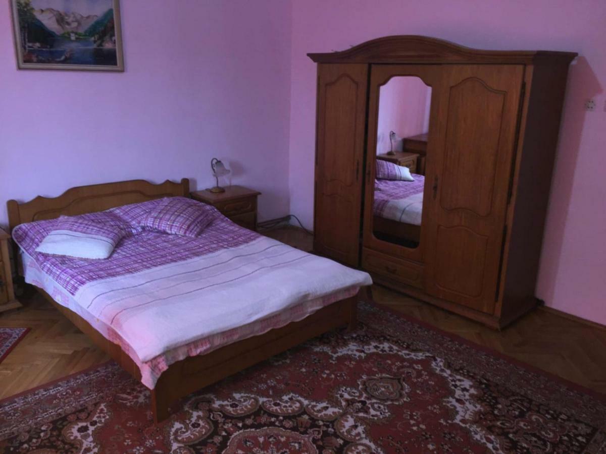 Hôtel Casa Mirela à Turda Extérieur photo